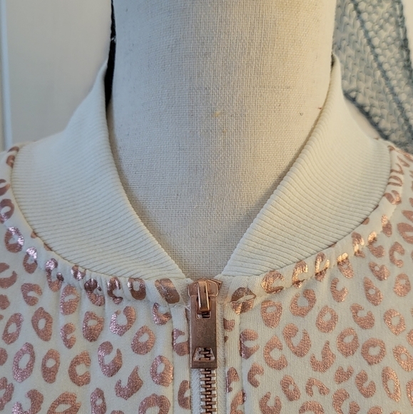 ZUDA Metallic Pink & Rose Gold Asymmetrical Lightweight Animal Print Jac… - Picture 3 of 14